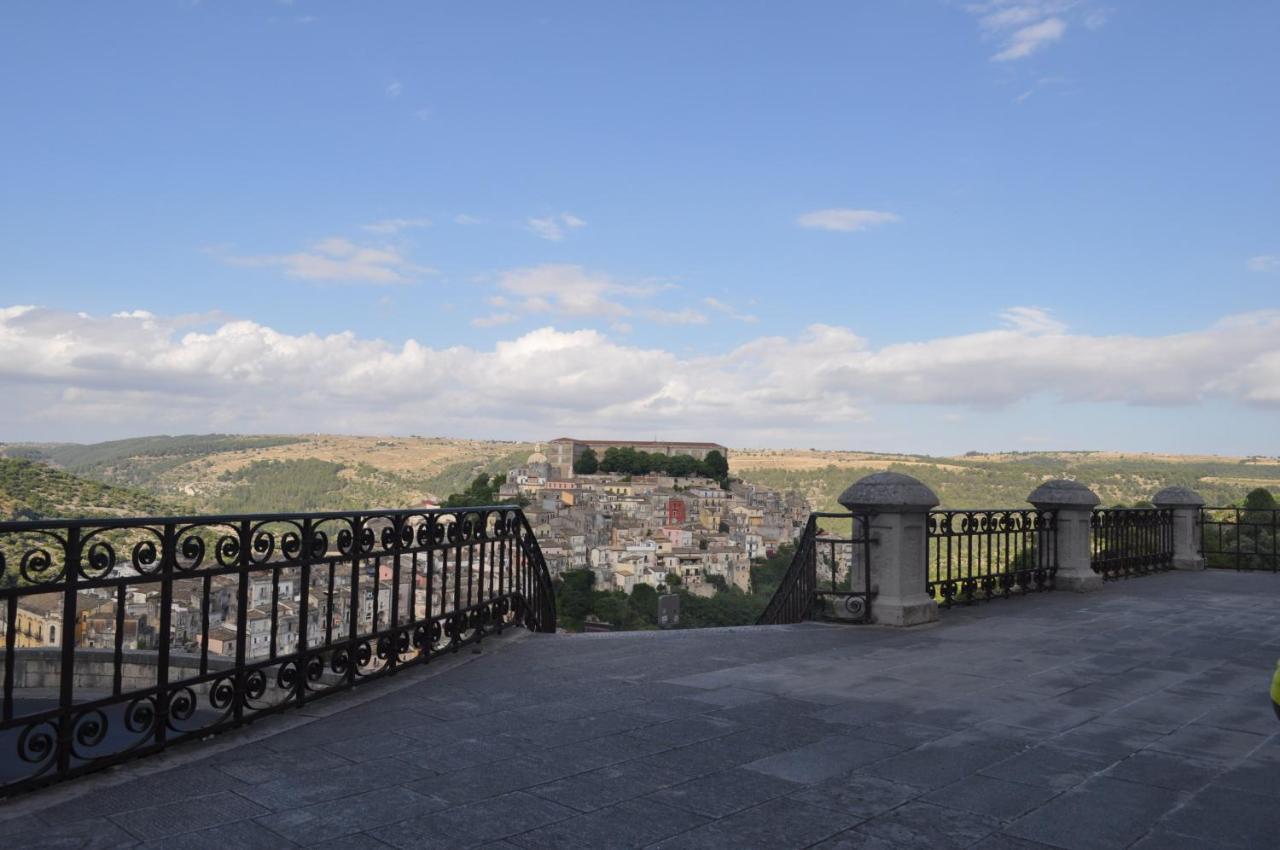 Udammusu34 Villa Ragusa Kültér fotó